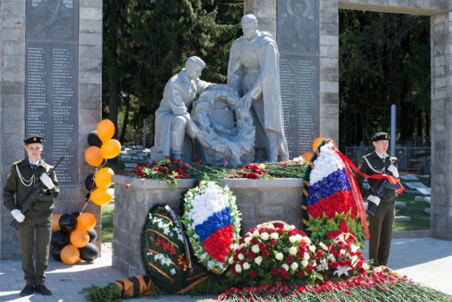 Северное кладбище Ижевска и Воинский мемориал умершим от ран в госпиталях Ижевска в годы Великой Отечественной войны