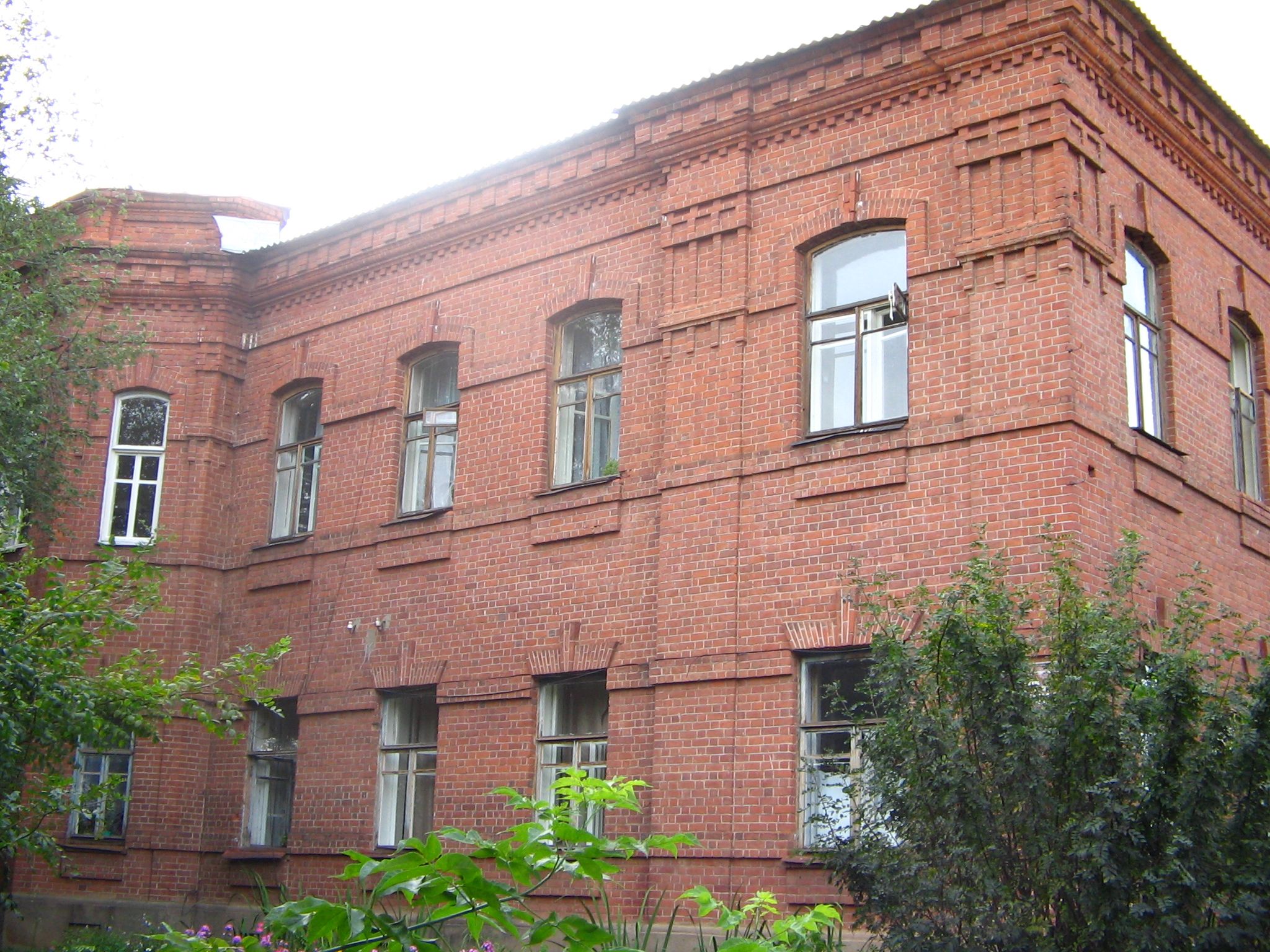 Здание бывшей земской больницы