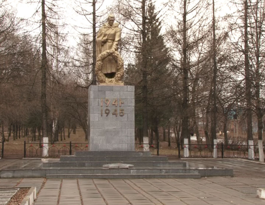 Мемориал воинам-можгинцам, погибшим на фронтах Великой Отечественной войны и умершим от ран в госпиталях г. Можги