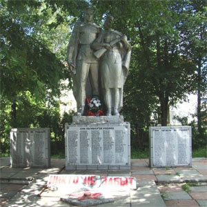 Памятник землякам, погибшим в ВОВ